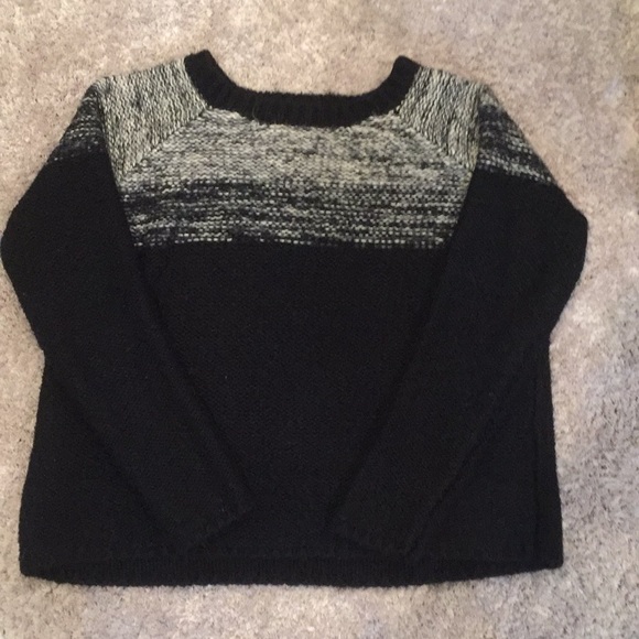 Color Block Winter Sweater! ❄️☃️ - Picture 1 of 3